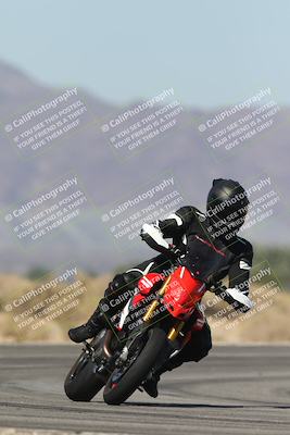 media/Oct-13-2025-Moto Forza (Mon) [[a66d839500]]/4-C Group/Session 3 (Turn 16)/